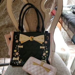 BETSEY JOHNSON BAG & WALLET